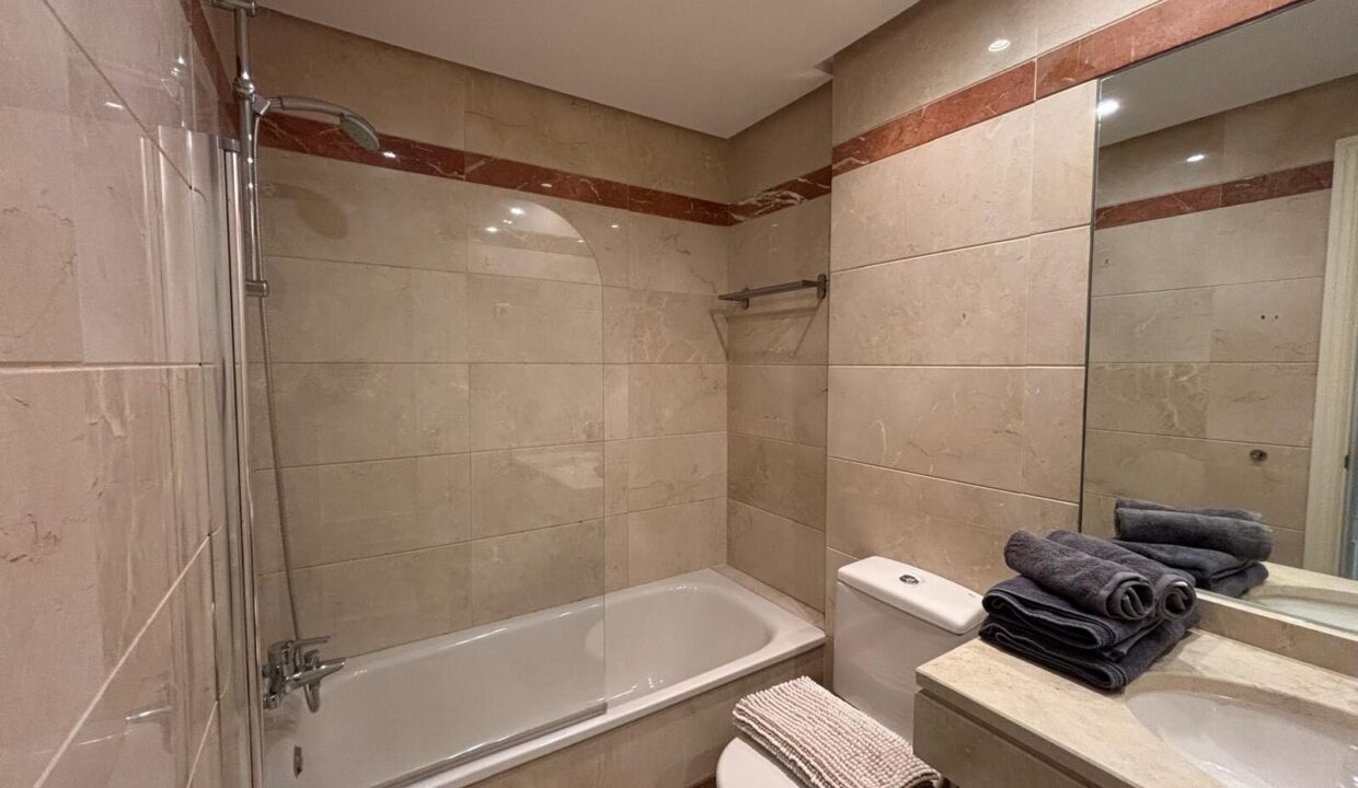 WhatsApp Image 2025-12-02 at 14.26.54 (6)